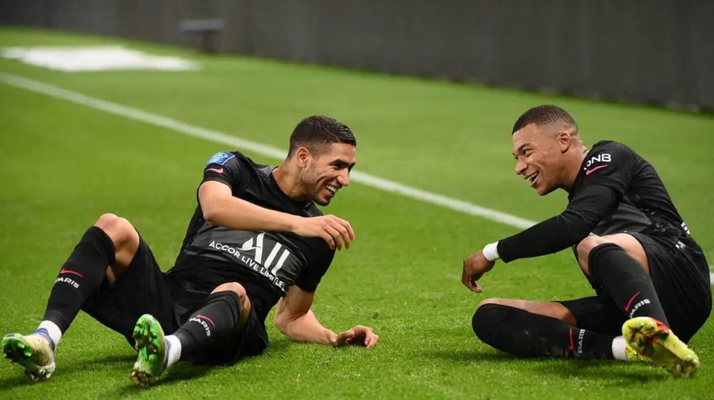 PSG : Achraf Hakimi débute sa préparation physique avec… Kylian Mbappé !
