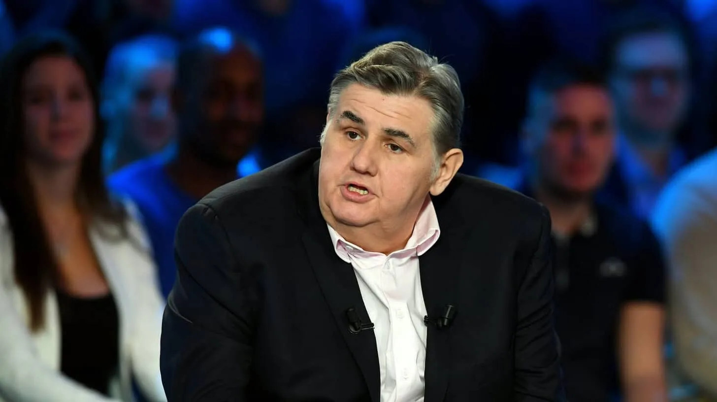 Pierre Ménès imagine un PSG sans le Qatar et un avenir incertain pour la Ligue 1