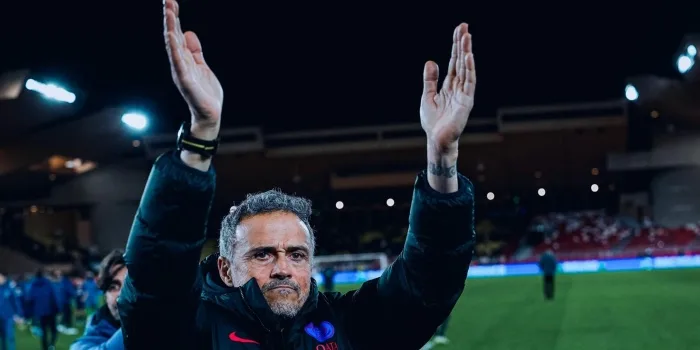 PSG - Luis Enrique prend la défense de Désiré Doué